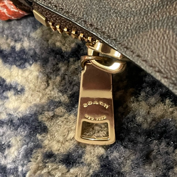 ❤️🌸🤎Coach Monogram Crossbody Bag❤️🌸🤎 - Picture 8 of 12